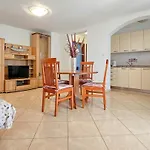 Apartament Viola Three