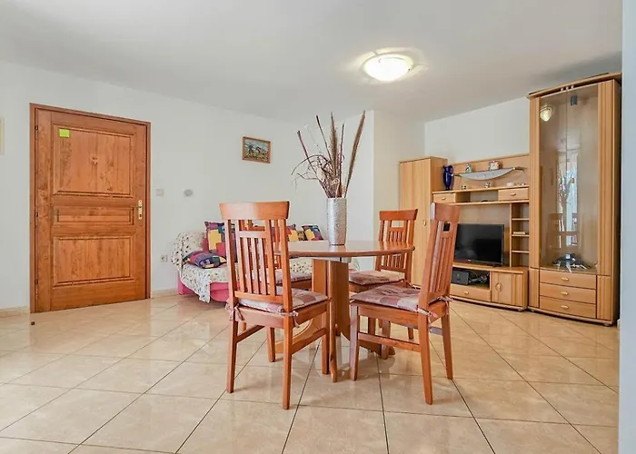 Viola Three Apartman *