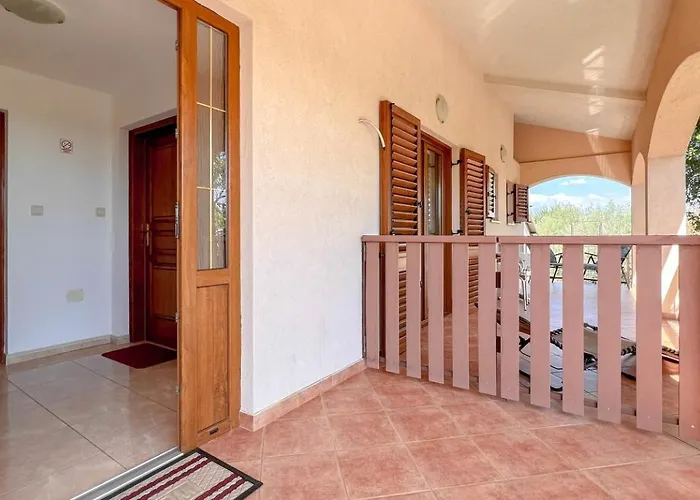 Viola Three Apartman