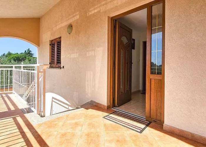 Apartman Viola Three *